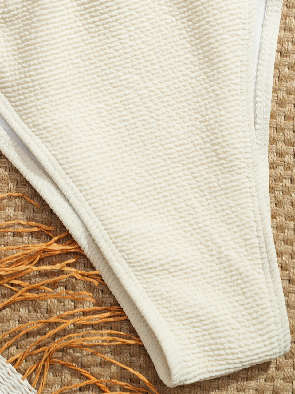 2026 Strappy سلسلة البيكينيات مثير مثلث ملابس السباحة النساء الصلبة ملابس السباحة الإناث الاستحمام لباس سباحة مبطن بحر #6