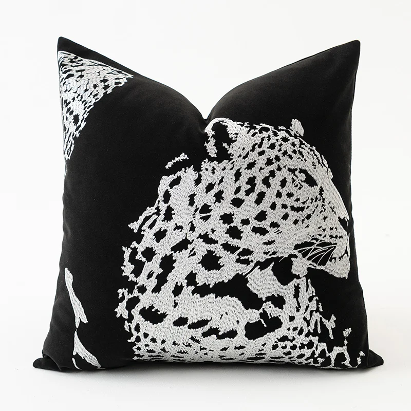 Luxury Pillow Cover White Black Velvet 3D Leopard Embroidery Herringbone Jacquard Cushion Case Modern Room Sofa Chair Decorating