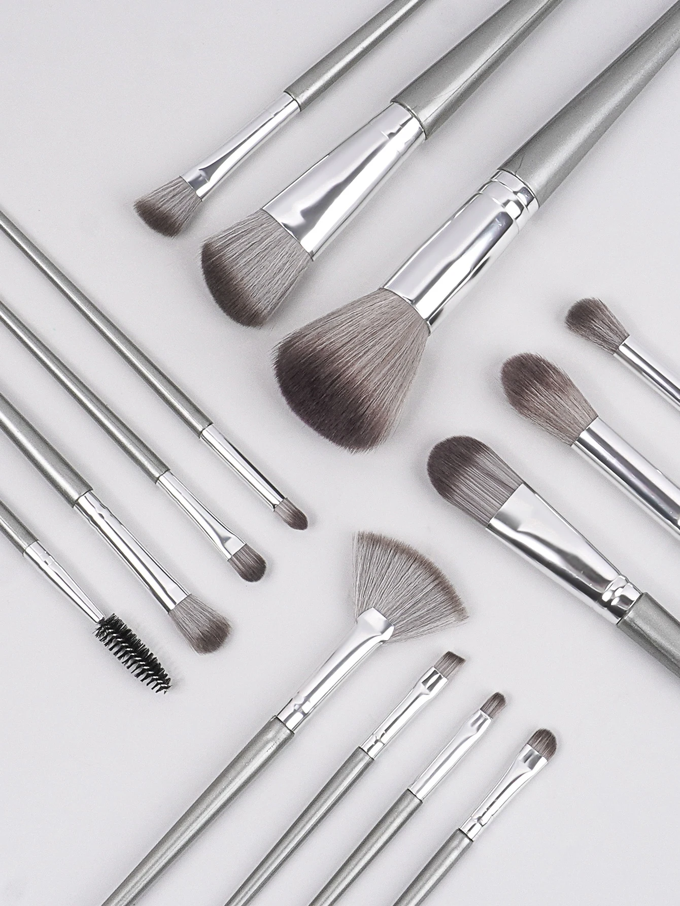1 Set Of 14 Makeup Brushes Soft Hair Eye Shadow Powder Blusher Face Repair Nose Shadow Makeup Artist Complete Set Of Tools