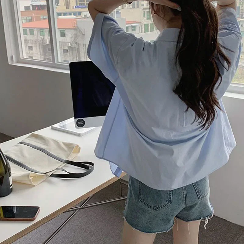Camicia casual a maniche corte Donna Estate All-match Camicetta con colletto rovesciato allentato Camicie da lavoro semplici con bottoni coreani femminili