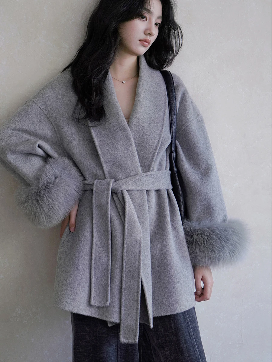 TWOTWINSTYLE  High End Double-sided Wool Strapping Coat Women's Removable Cuffs Fur Temperament Cashmere Short Jacket New Winter