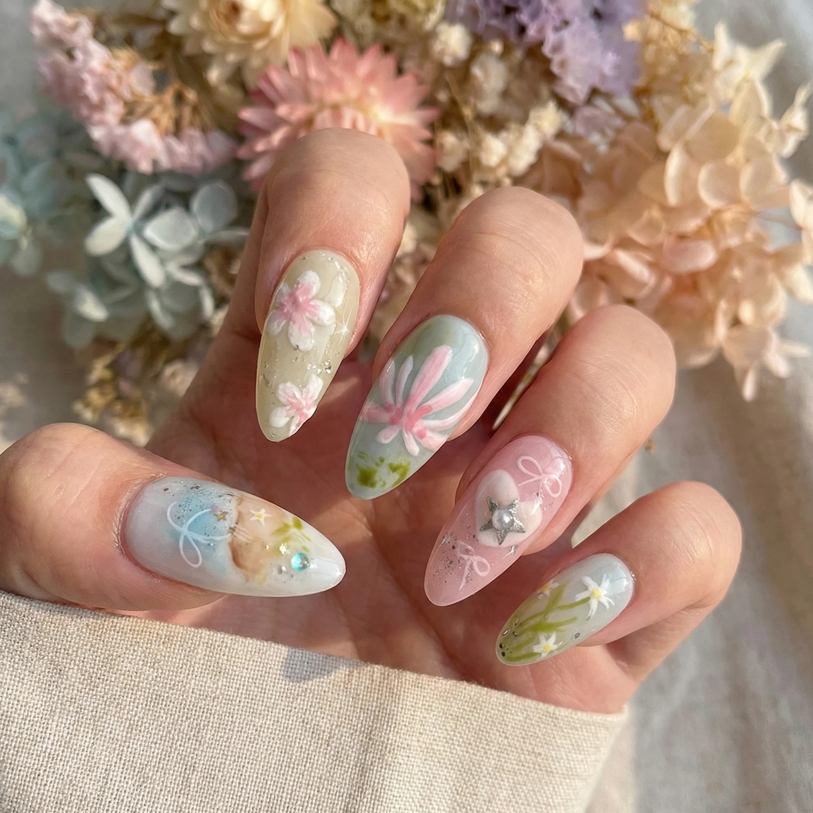 

24pcs Almond Shape False Nails 2D Pink Floral Gradient Color Design Fake Nail Tips Spring Summer Wearable Fashion Press on Nails
