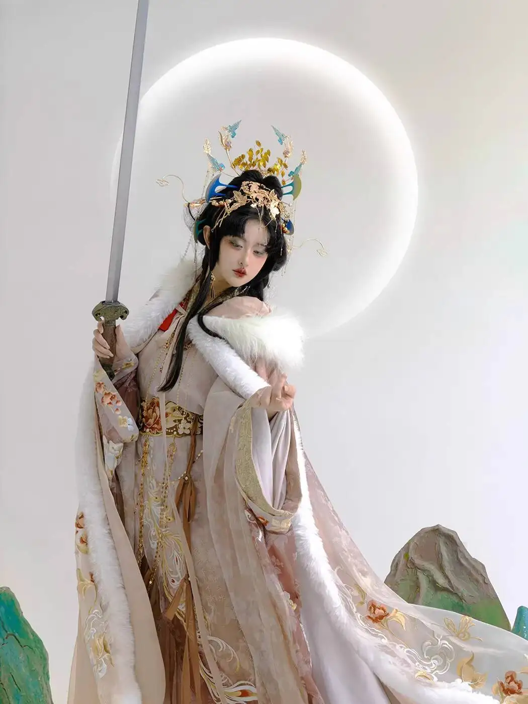 Qinghuanji Hanfu for Women 2024 New Heavy Embroidery Long Life Palace Warring States Robe Improved Women's Clothing with Fleece