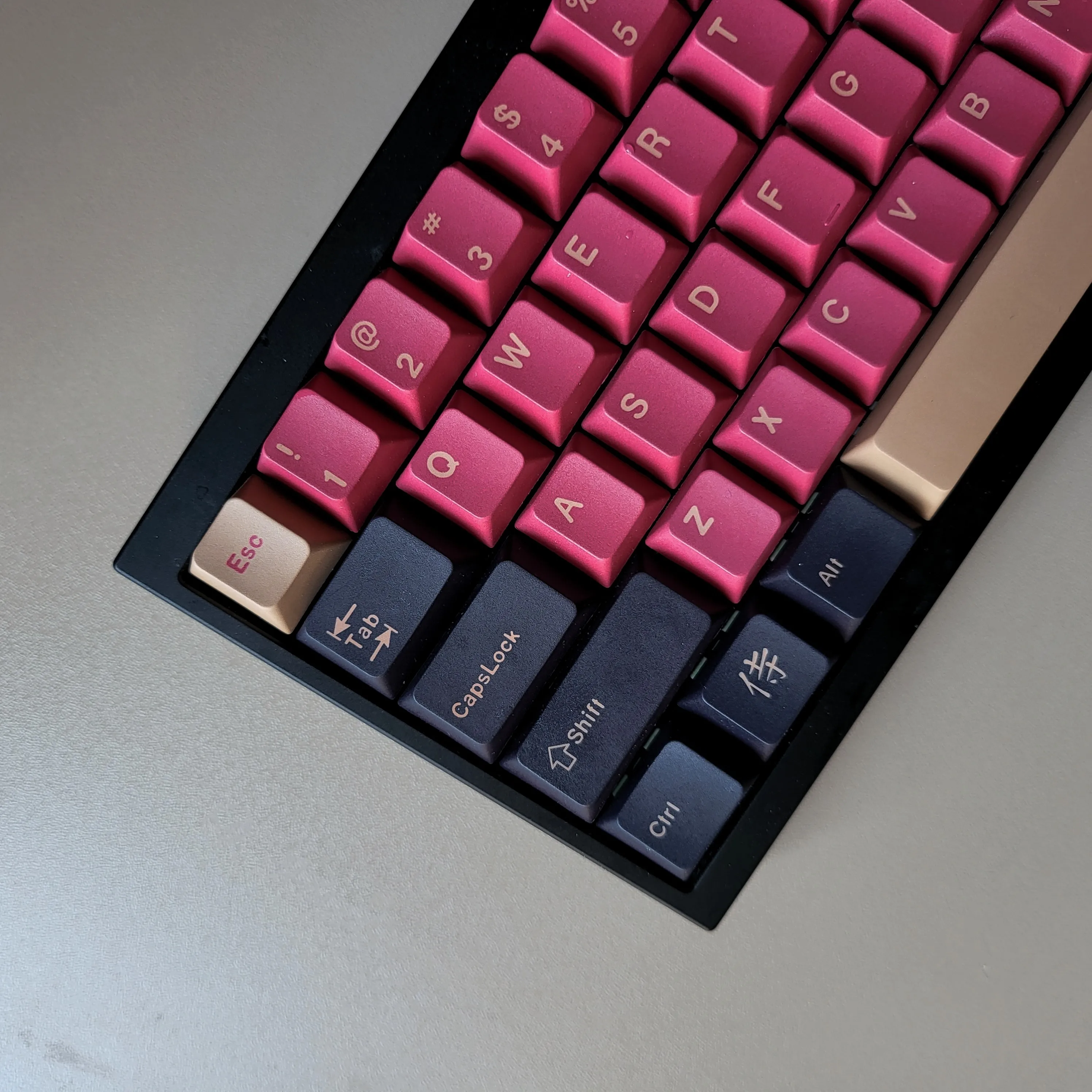 Kirsch-Tasten kappen pbt rot Samurai Französisch Deutsch Spanisch Koreanisch Farbstoff Sub-Tasten kappe für ISO-Layout mechanische Tastatur Gaming