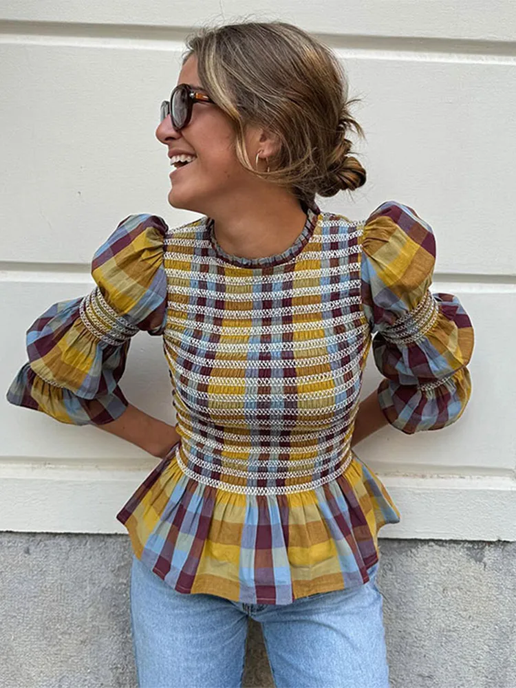 New Spring Retro Plaid Slim Fit Plaid Pleated Top Fashion Woman Round Neck Bubble Sleeves Fluffy Tops 2025 Chic Lady Streetwear