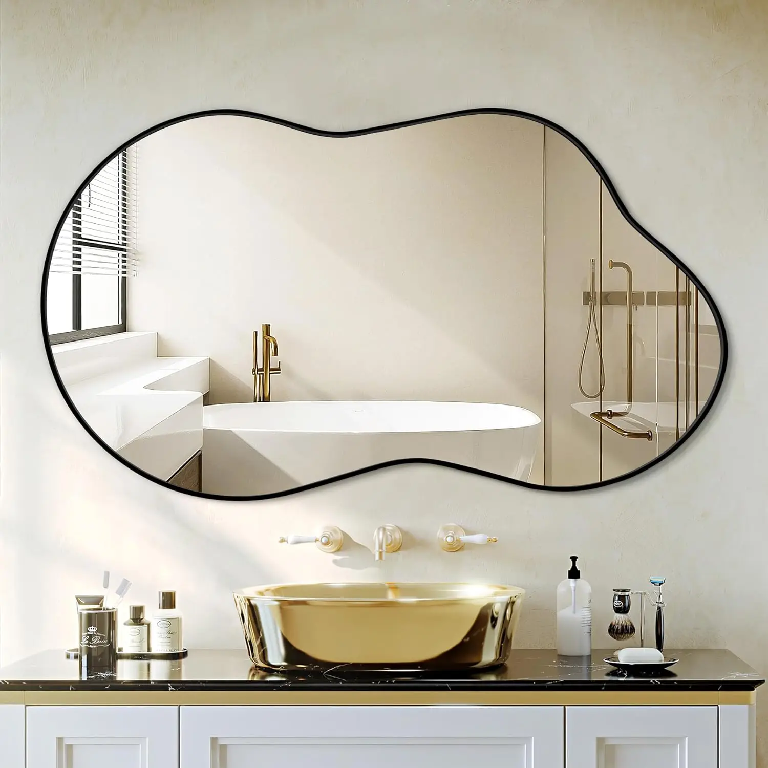 Wandspiegel, decoratieve badkamerspiegel met onregelmatig metalen frame, cosmetische spiegel voor slaapkamer, badkamer, entree, stijlvol