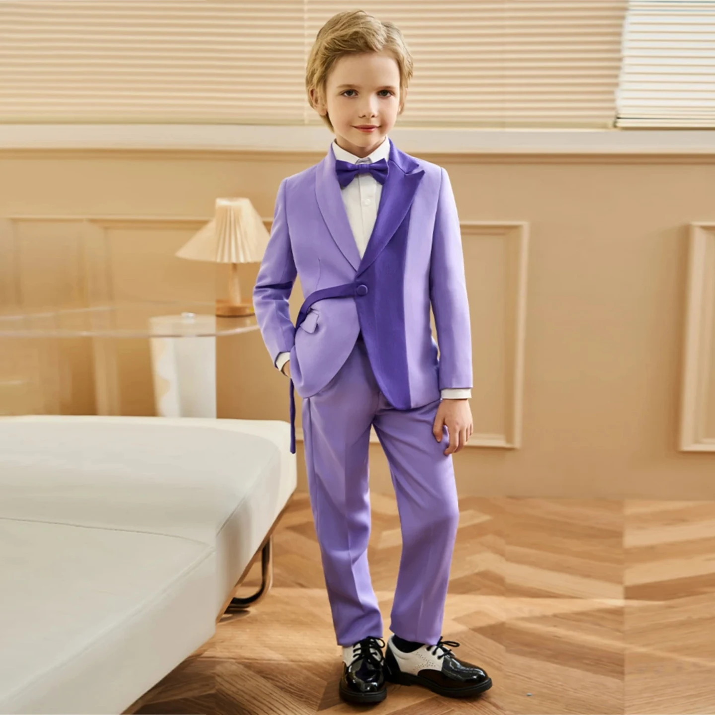 طقم بدلة مكون من قطعتين باللون الأرجواني الفاتح للأولاد بأكمام طويلة طقم بدلة رسمية وأنيقة لصفحة الزفاف طقم بدلة عيد ميلاد للأولاد #4