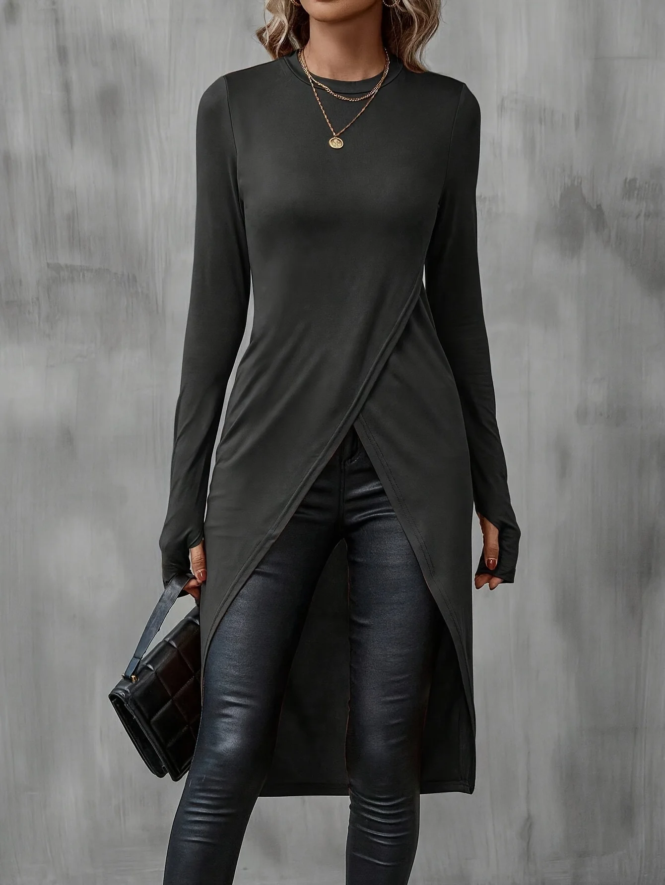 여성 플러스 사이즈 롱 티셔츠 2024 가을 슬림 캐주얼 고급스러운 분위기 패셔너블 플러스 사이즈 여성복