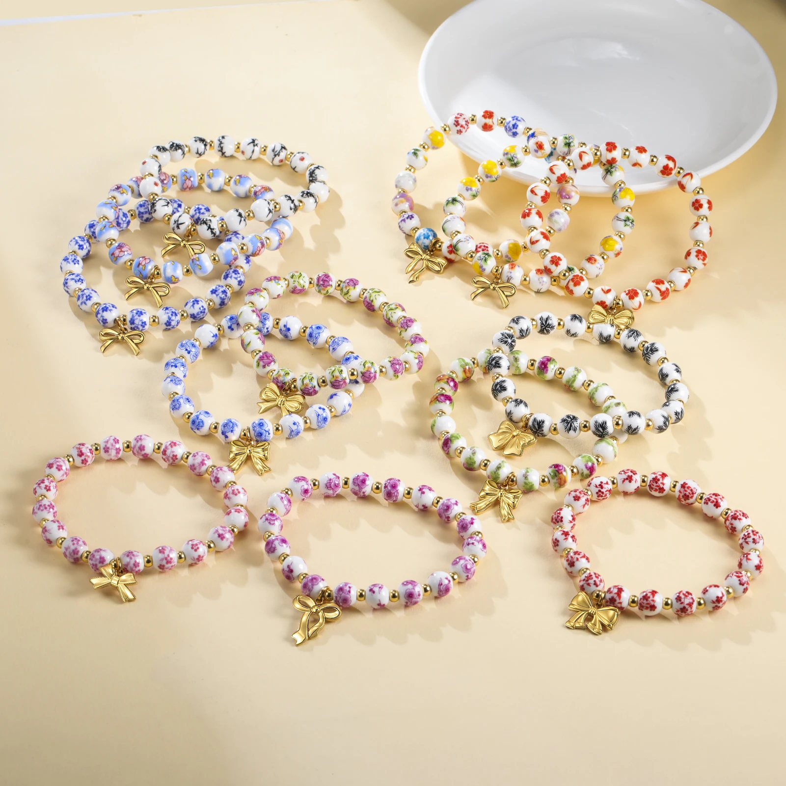 سوار خرز من البورسلين الملون، مجوهرات زهرية مصنوعة يدويًا على شكل فيونكة ذهبية للإكسسوارات اليومية للنساء