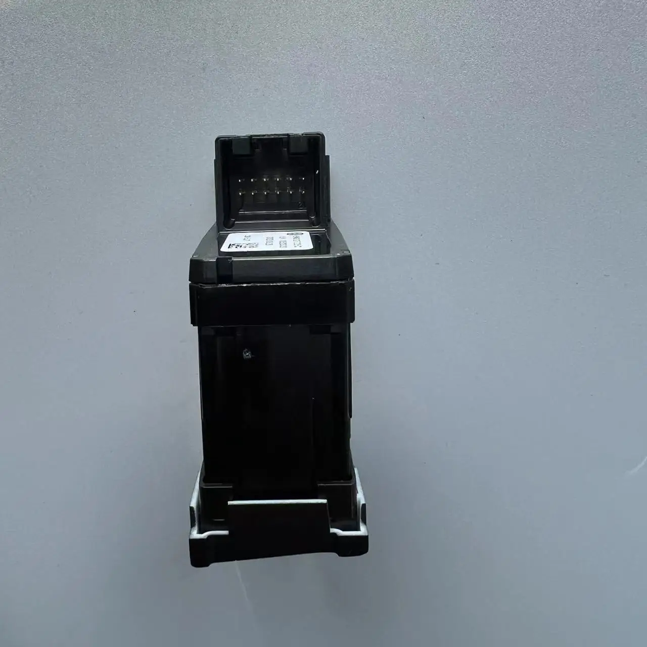 Electronic Handbrake Switch Parking Hand Brake Button Switch For Tiguan 2017-2023 Seat Tarraco 5NA 927 225 5NA927225 5NG 927 225