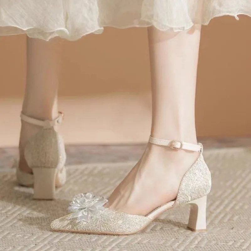 Baotou-Sandales à enfiler avec tête pointue et nœud papillon perlé pour femme, chaussures à bouche peu profonde, mode automne, nouveau