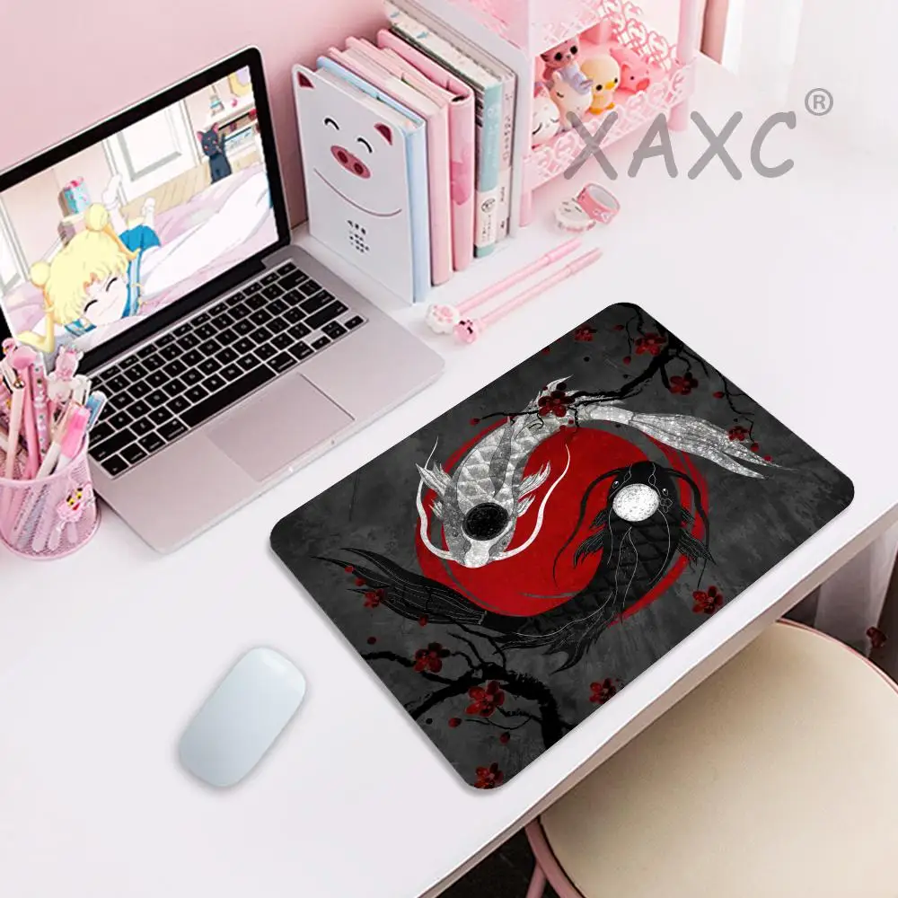 Japanese Koi Desk Mat Black and Red Mouse Pad Japan Fish Yin and Yang Bushido Mousepad Rising Sun Small Gaming Mouse Mat 20x25