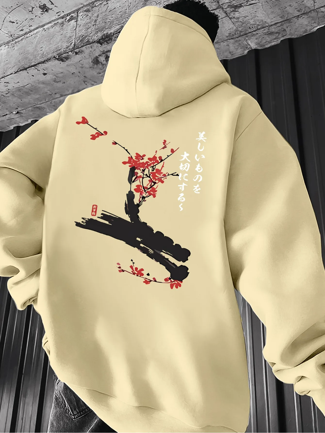 Casual sporty men's hooded sweatshirt with Eastern floral print. American streetwear for autumn and winter daily wear,loose fit.