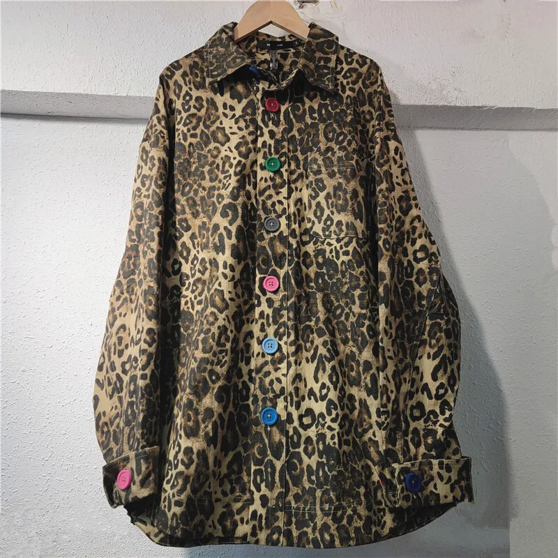 DEAT Women's Shirt Colorful Buttons Design Loose Leopard Printed Vintage Lapel Causal Blouse Spring 2025 New Fashion 29L9530