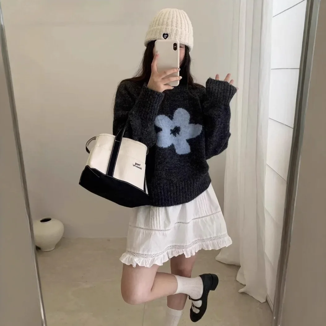 Korean Style Soft Cozy Oversized Short Knitted Sweater Women's Autumn Winter New Fashion Flower Pattern Tunic Top