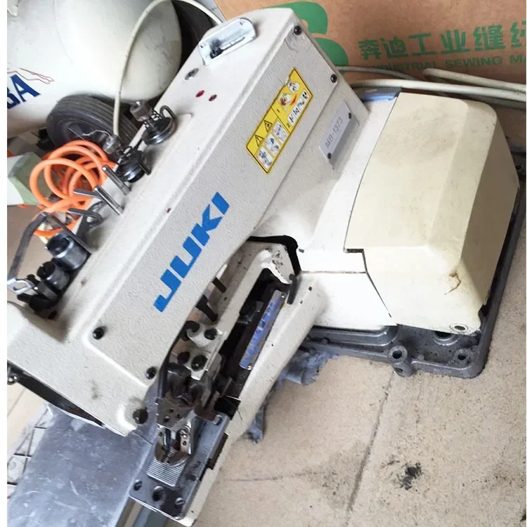 Industrial JUKI 3200 Eyelet Button Hole Holing Buttonhole Sewing Machine