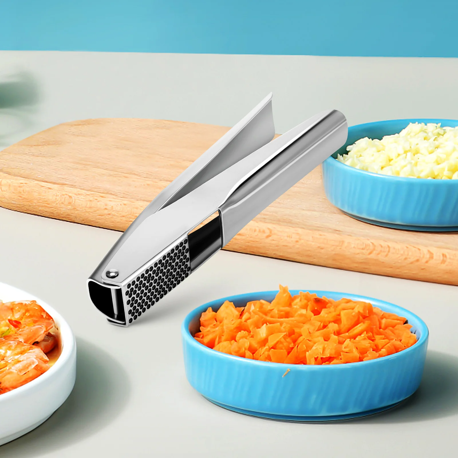 

Stainless Steel Garlic Press Mincer Large Capacity Kitchen Tool Compact Vegetable Chopper Strong Material Comfortable Handle