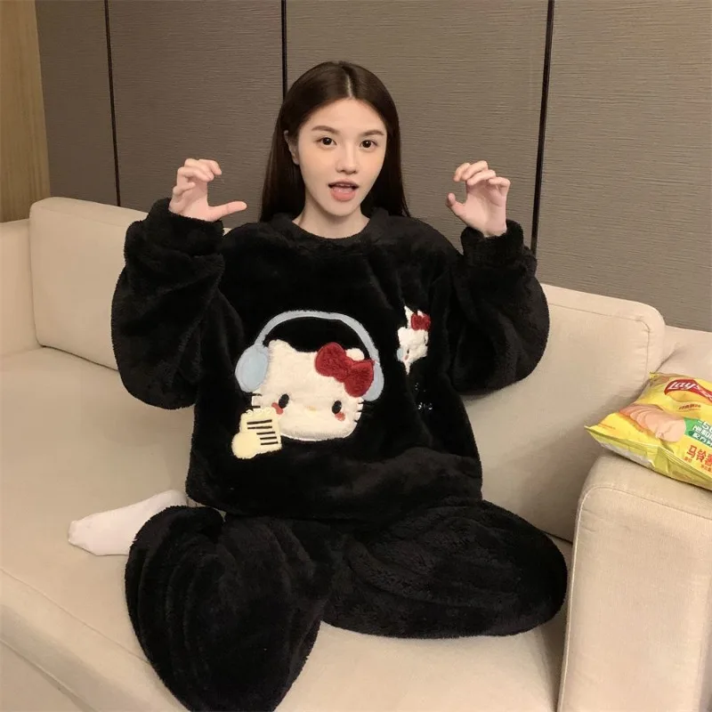 

Coral Velvet Soft Girls Pajamas Autumn and Winter Black HelloKitty Velvet Thickened Loose Home Clothes Cute Ins Style Outer Suit