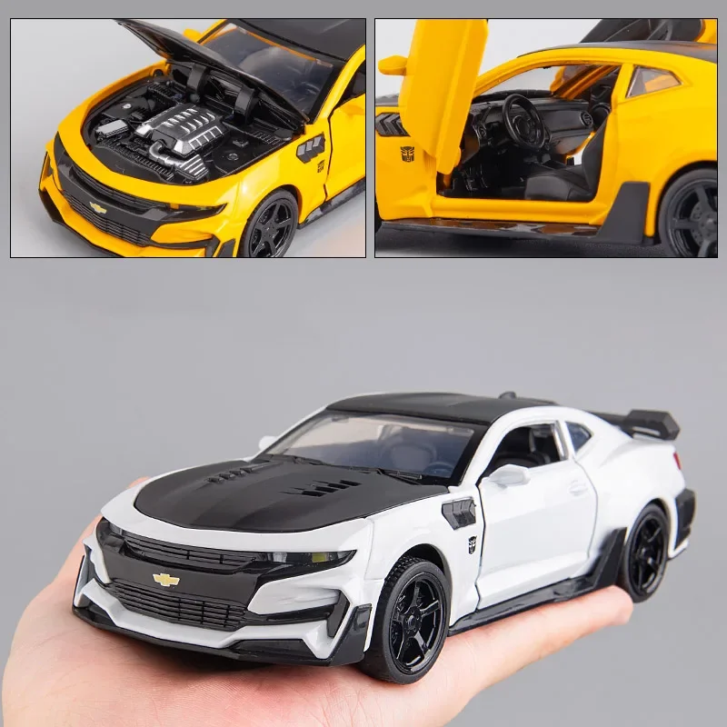 1:32 Chevrolet Camaro Alloy Car Model Diecasts Metal Toy Vehicles High Simulation Sound Light Collection For Kids Gift