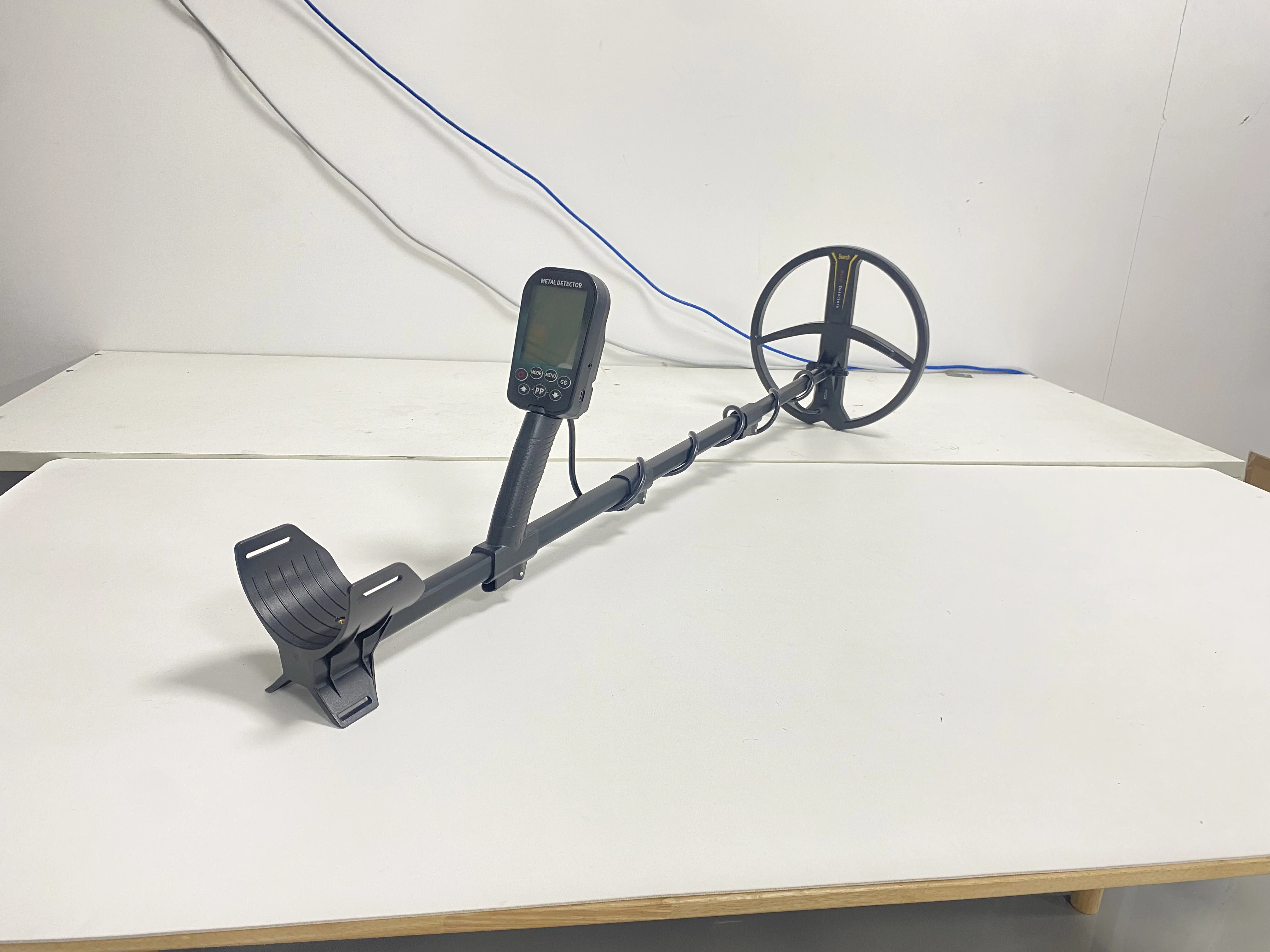 Suitable for metal detection enthusiasts  Metal Detector