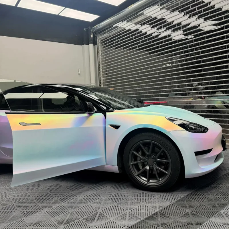 PET Iridescent Chrome Matte Rainbow White Vinyl Wrap Roll Self Adhesive Sticker Decal Air Release Motorcycle Car Wrapping Film view 4