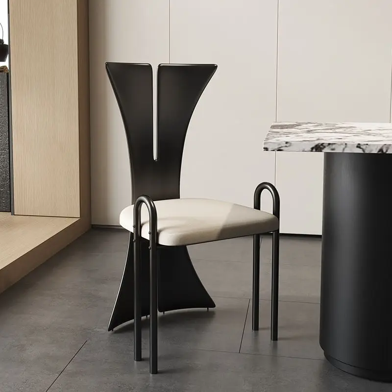 

MOMO Designer Dining Chair Modern Simple Chair Italian Home Dining Room Single Backrest Chair Master Leisure Tea Chair