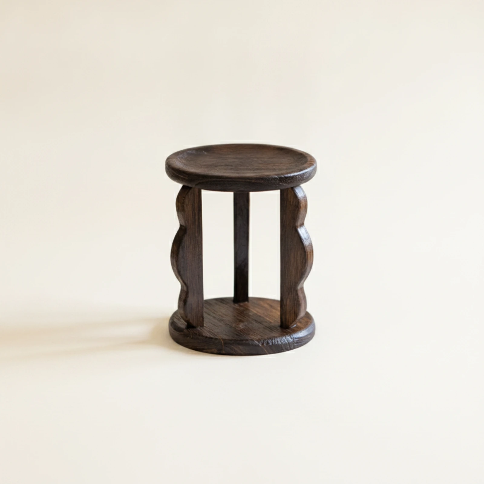 Display Stand with Round Base Compact Tiered Display Stand Wood Riser Zen-Style Multi-Functional for Tea Lovers, Reading Nook