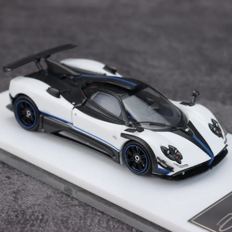 In Stock 1: 64  1 of 1 R Blue Coast Alloy Car Model Die-Cast Static Car Model - Creative Decoration Item - Holiday Gift