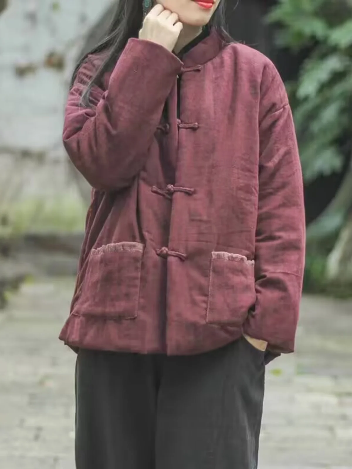 

Женское зимнее пальто из хлопка в стиле ретро в китайском стиле, теплый длинный воротник-стойка на пуговицах спереди, традиционная вышивка...