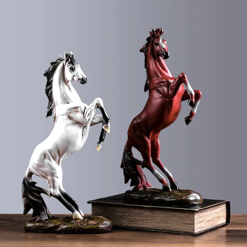 European-style standing horse ornaments for home, living room, entrance, study, office desk decorations, 