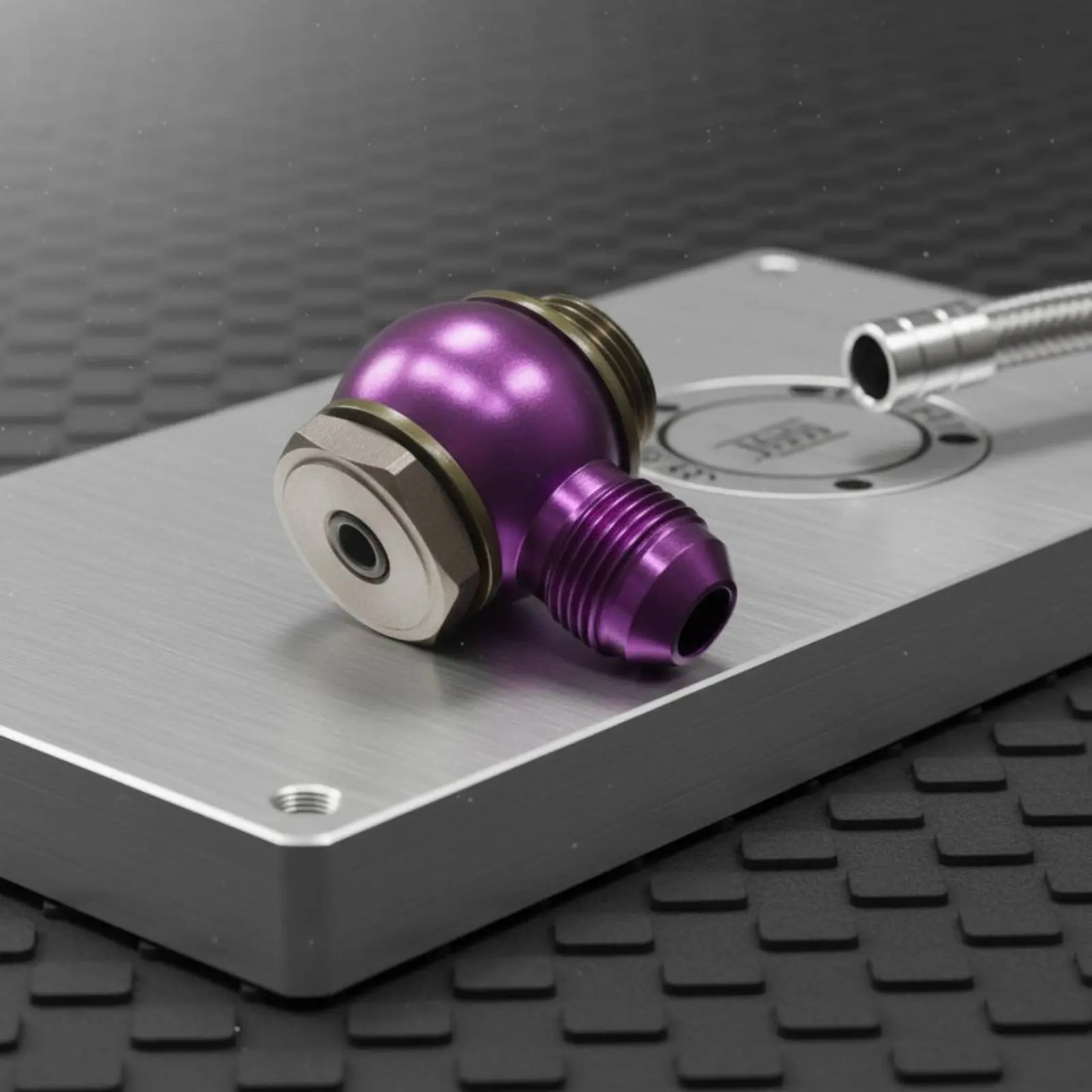 connecteur-de-tuyau-rotatif-a-360-degres-finition-anodisee-connecteur-d'extremite-de-tuyau-en-aluminium-piece-automobile-utilisation-polyvalente-pour-les-systemes-a-essence