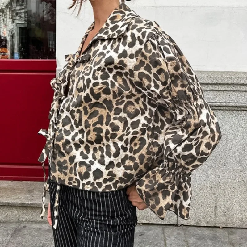 Autumn Retro Women's Lace Up Leopard Print Shirt Temperament Commuting New Fashion Loose Lapel Neck Bubble Sleeves Women Blouses