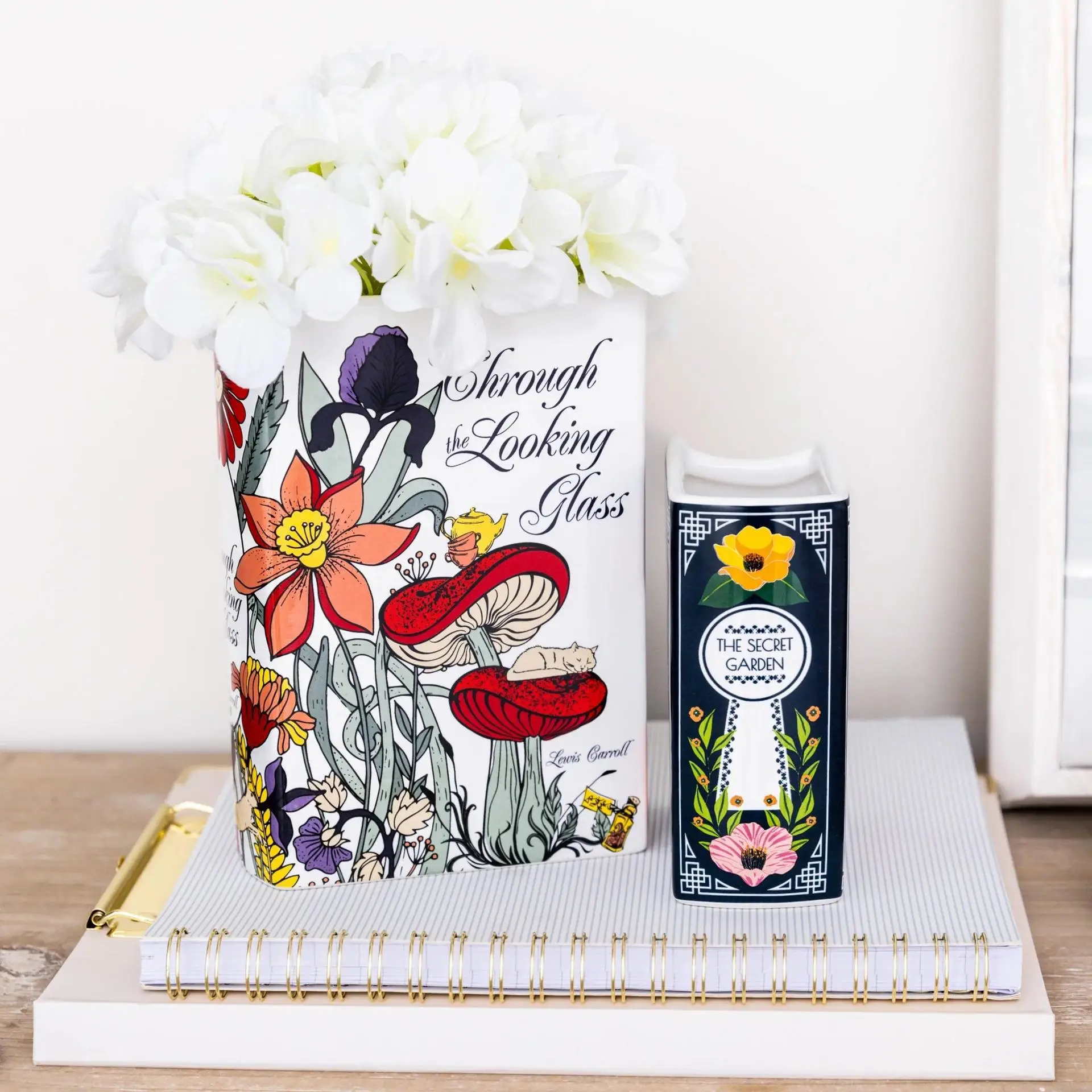 Vintage Forest Ceramic Vase Creative Personalized Book Decoration Utensils Living Room Dining Table Storage Decoration Desktop