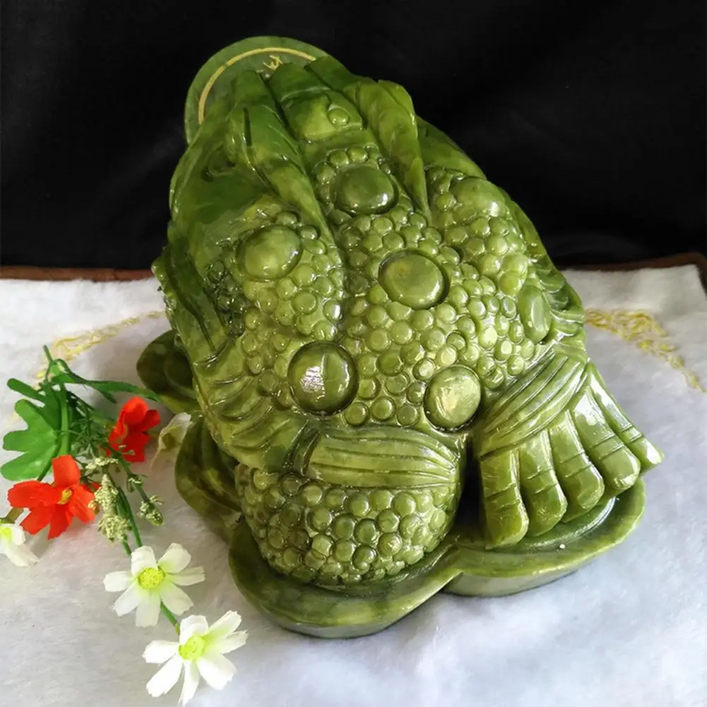 Good Luck Toad Figurine Faux Jade Wealth Frog Statue Feng Shui Figure with Coin Mouth Good Luck Toad Decoration for Attracting