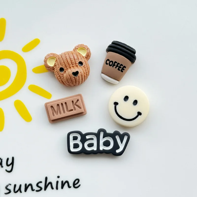 

5pcs Cartoon bear biscuits resin DIY jewelry mobile phone case refrigerator mouthwash cup flatback hairpin hair accessories mate