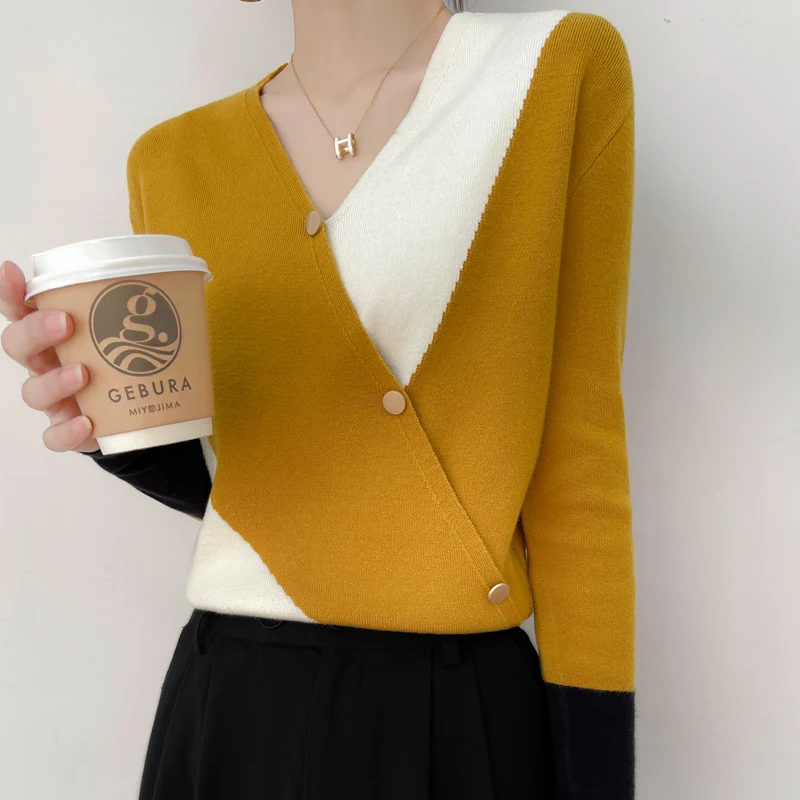 Women Cashmere Sweater V-neck Autumn and Winter Color blocked fake cardigan Knitted Cashmere Sweaters Women