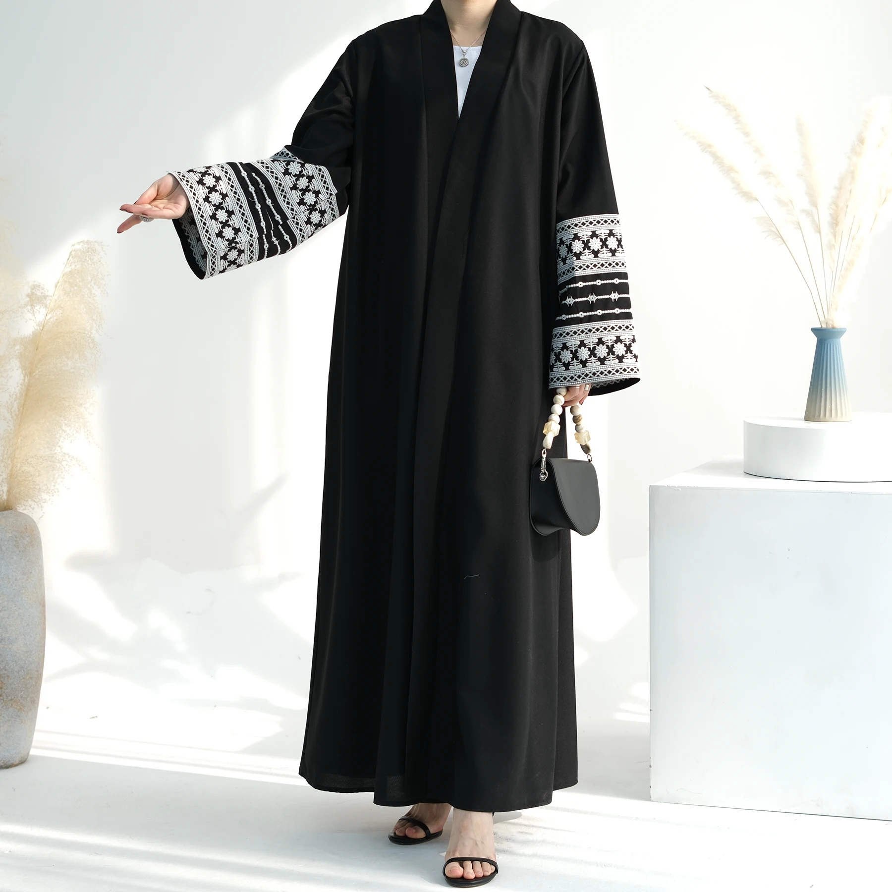 Fashion Embroidery Kimono Oversized Muslim Robe Abaya Syari Female Full Length Muslim Open Abaya Outwear Coat Robes With Belt