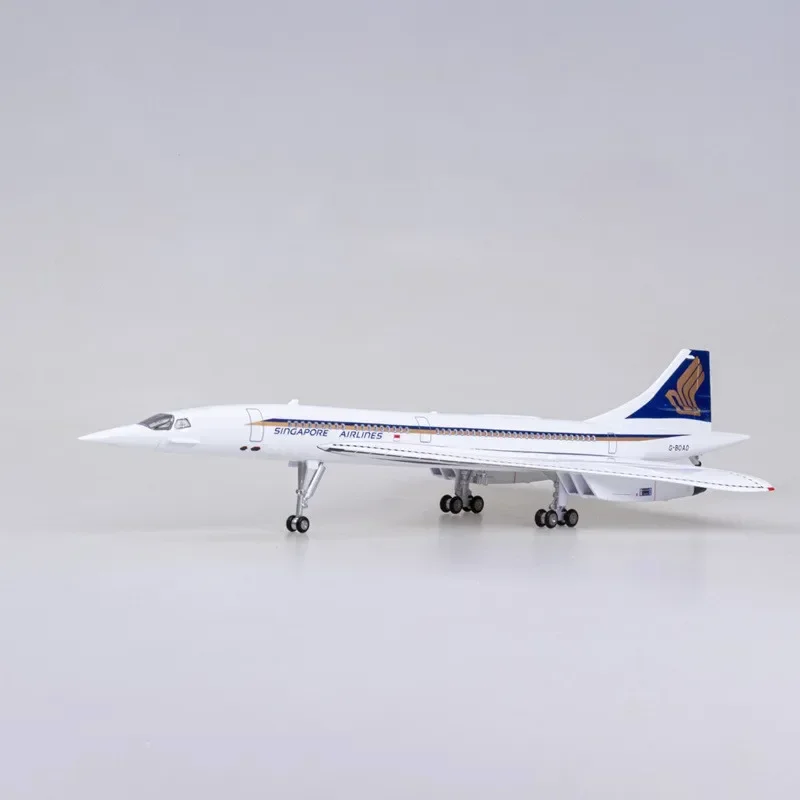 1:125 Scale 50 cm Model Singapore Airlines Concorde Diecast Resin Aircraft With Wheels and Lights Gifts Collection Display Toys