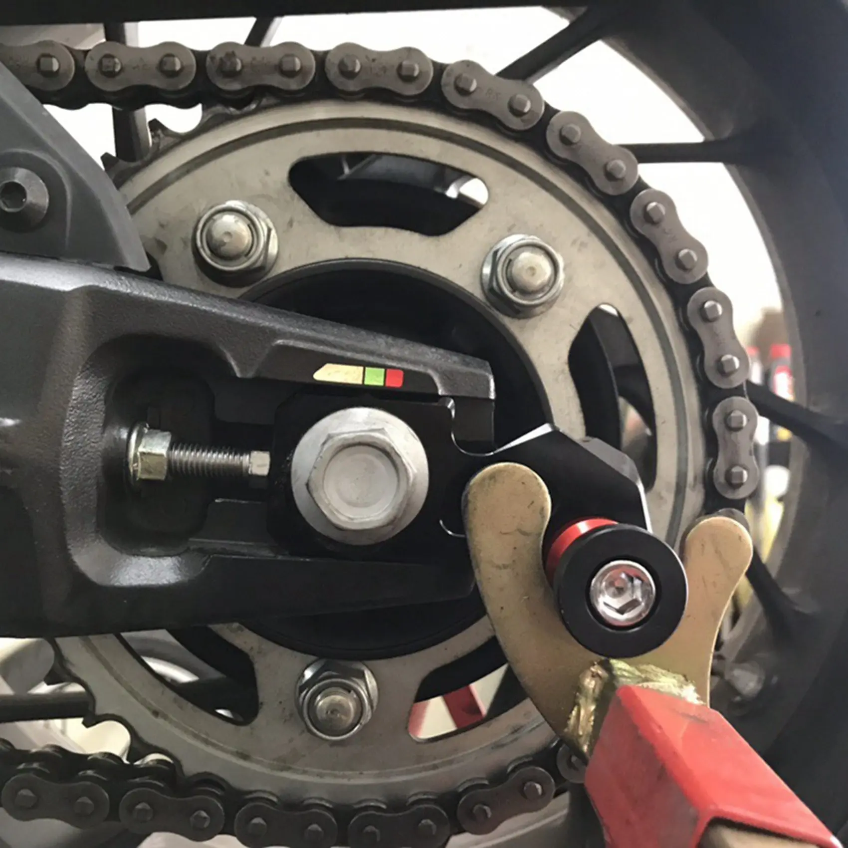 Durable 4X Motorcycle CNC Aluminum Chain Adjuster Block Rear Swingarm Spools For Honda CB650F CBR650F 2014-2019 CB650R 2019