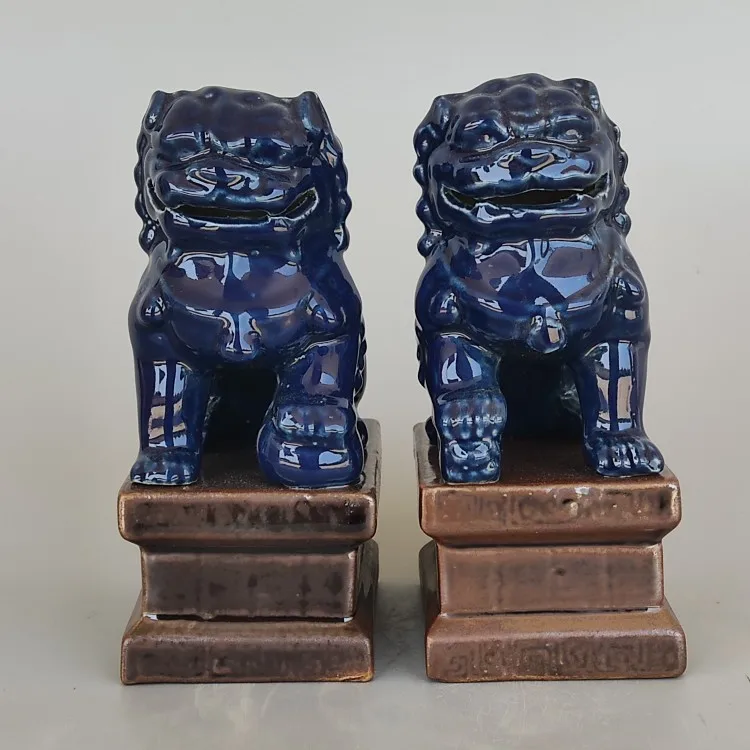 

Jingdezhen Antique Porcelain Dark Blue Glazed Lion Decorative Ornaments