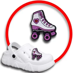 Pattini a rotelle ciondoli per scarpe per accessori Crocs zoccoli da donna spille decorazioni per scarpe accessori distintivi da uomo accessori per scarpe per bambini