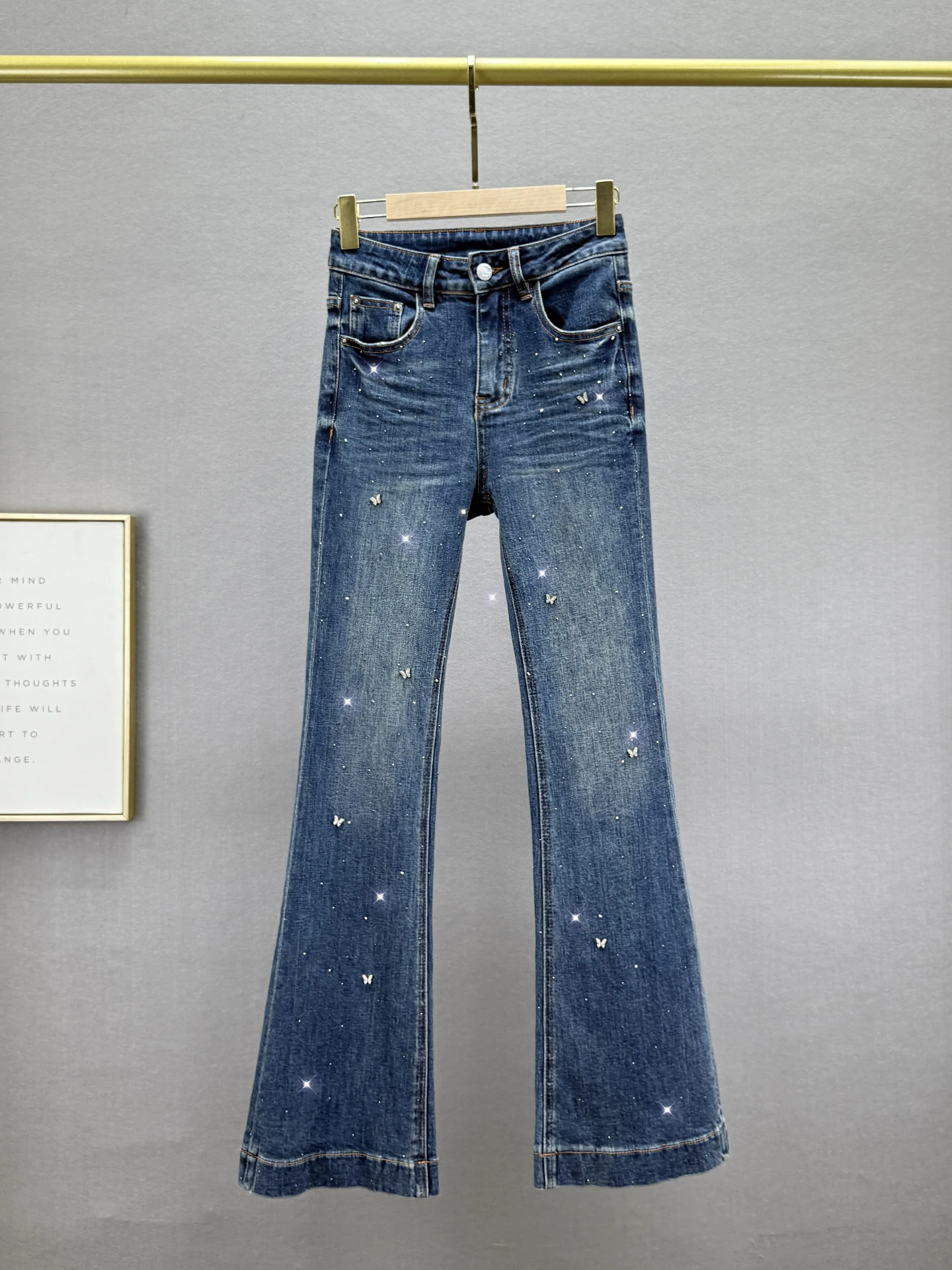 

Slim Fit High Waist Denim Flared Pants Women's Autumn New Sle Elastic INS European Sle Rhinestone Extended Length Jeans