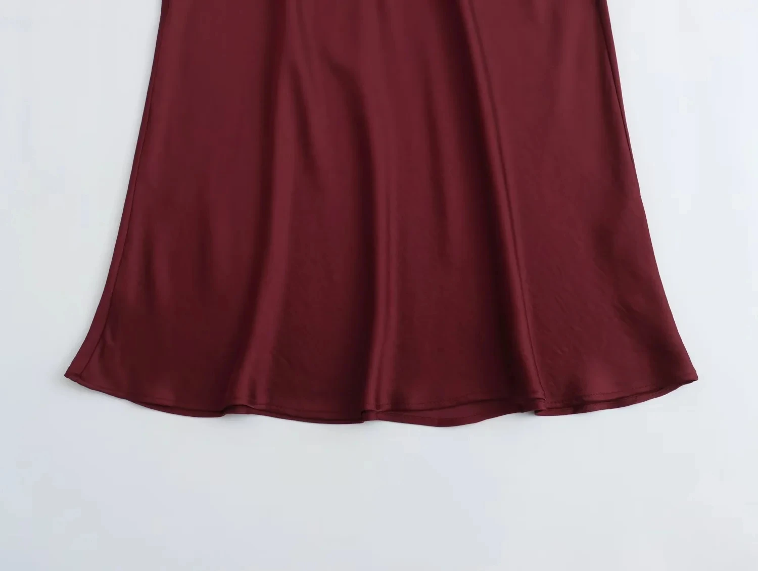 KONDALA Vintage Satin Einfarbige Lange Röcke Damen Hohe Taille Elastische Seidige Röcke Mode 2025 Frühling Elegante Gerade Röcke – Detail 4