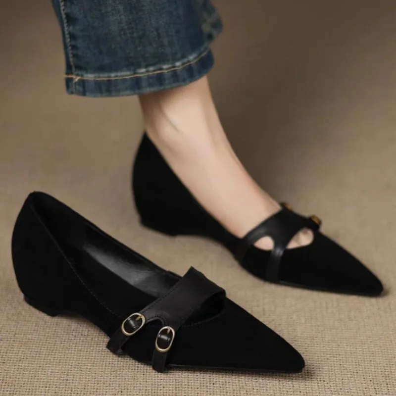 

2025 Spring Vintage Women Pointed Toe Mary Jane Shoes Fashion Shallow Thick Heel Wedding Party Shoes High Heel Pumps