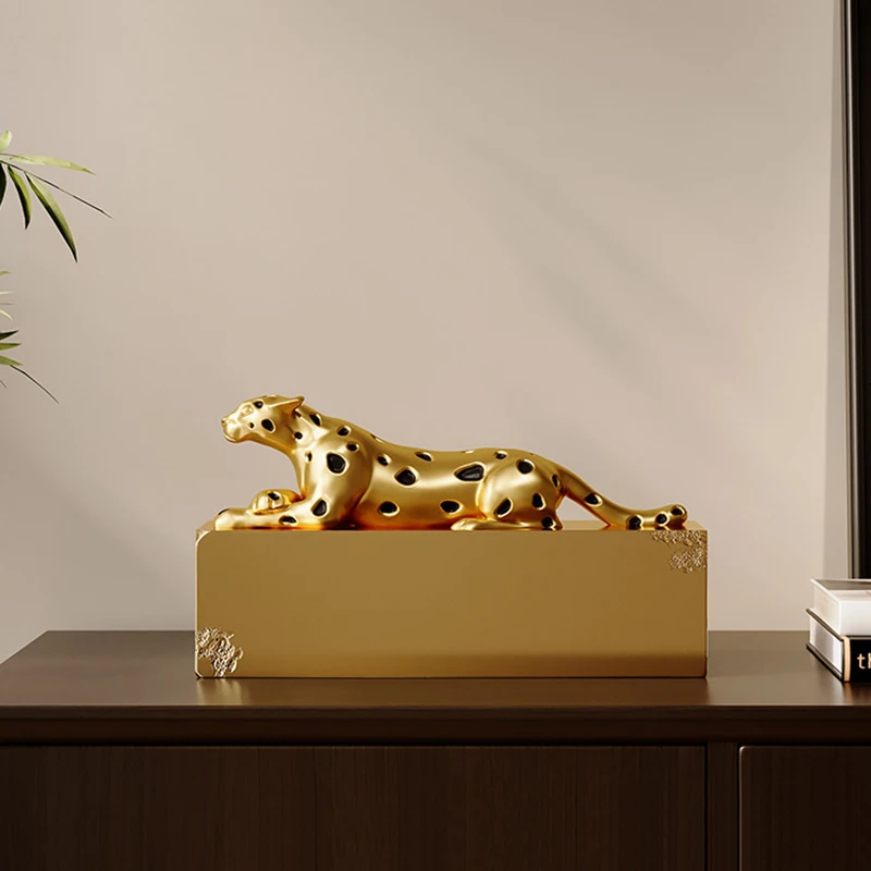 Light luxury high-end golden l eopard ornament, porch cabinet, TV cabinet, home model room, soft decoration, office opening gift
