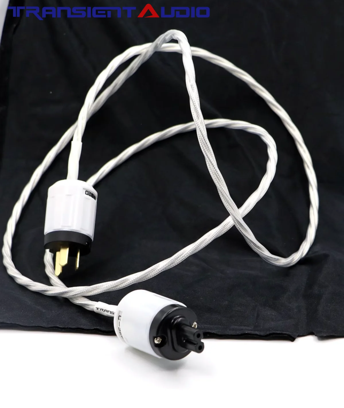 7NOCC Audiophile-grade audio power cord featuring single-crystal copper with silver plating and an 8-shaped tail connector