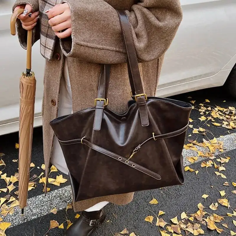 Brown Large Capacity Vintage Tote Bag Metal Buckle Decor Casual Shoulder Bags Versatile Commuter Handbag Women's Elagant Bag image 3