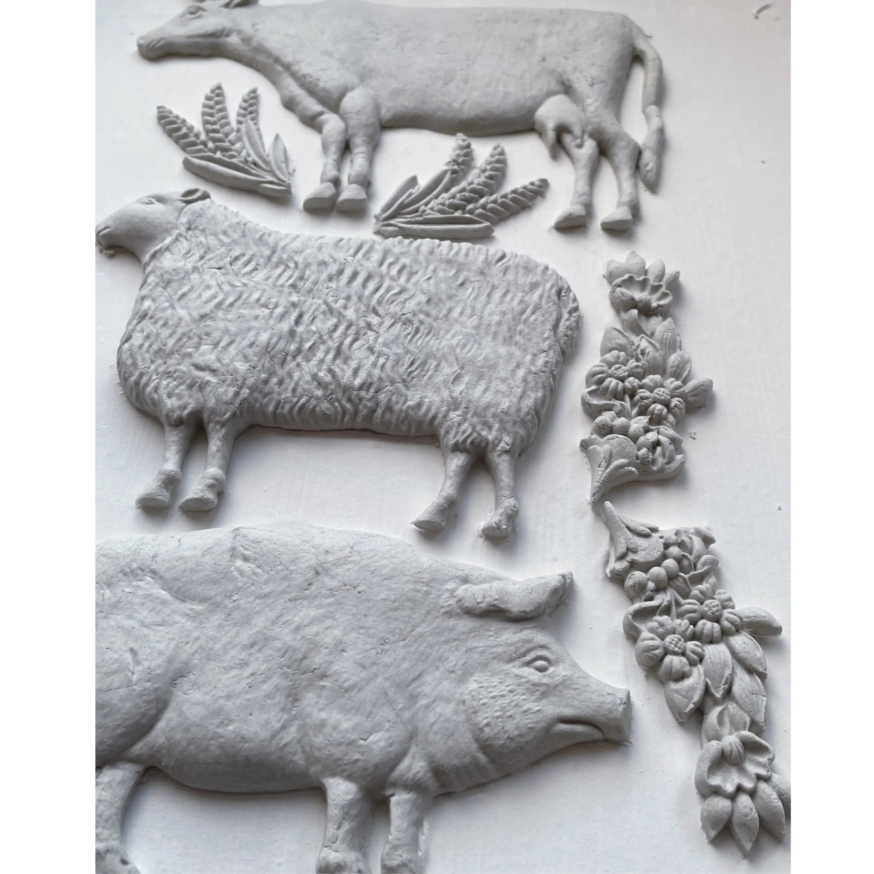 Farm Animals, Cattle, Sheep, Pigs Silicone Mold Fondant Cake Decorating Mold Clay,Sugarcraft Cupcake Top Chocolate Baking Tool