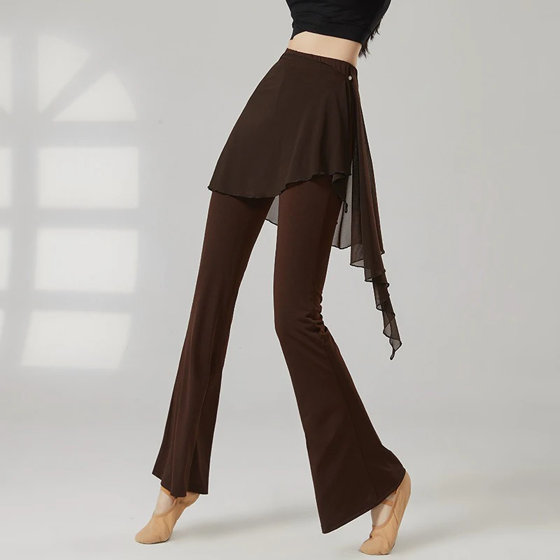 Zweiteiliges, figurbetontes Tanz-Übungs-Outfit, Rockhose mit der Bauchbedeckung, klassische Tanzbekleidung für Damen