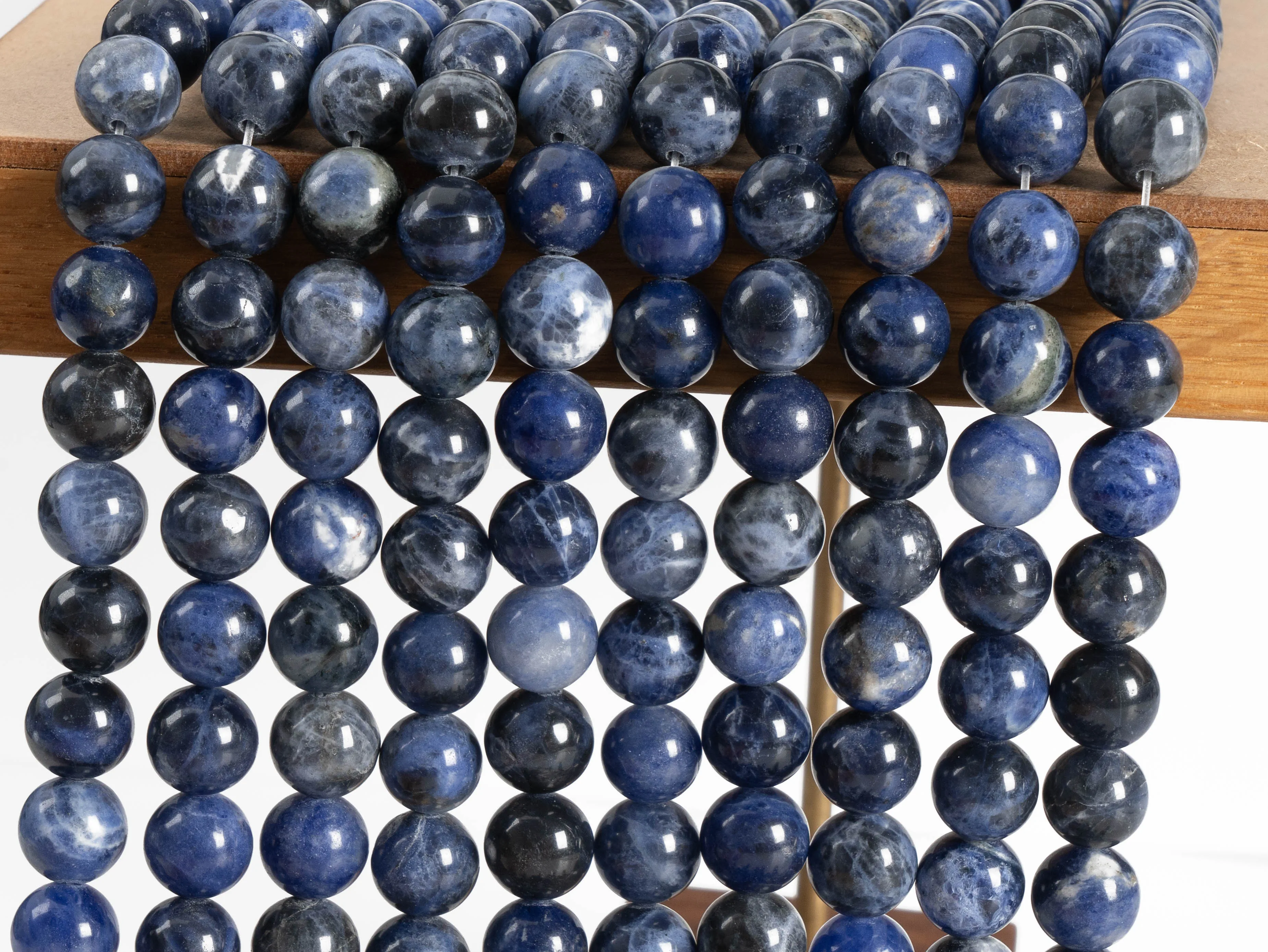 Natural stone Sodalite Beads Grade AAA Gemstone Loose Beads Round shape Size Options 4/6/8/10/12mm for Jewelry Making